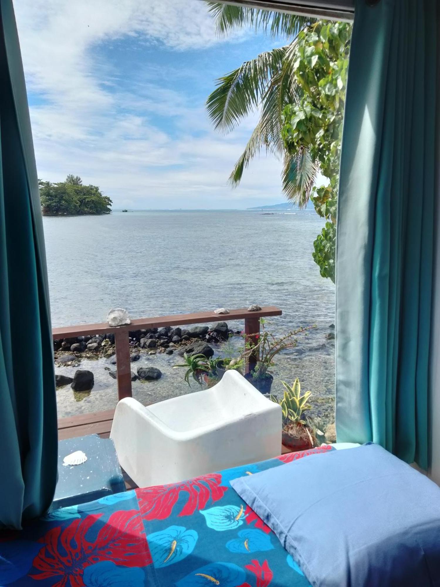 Bungalow Vue Lagon 180 Degre, La Maison Bleue 무레아 외부 사진