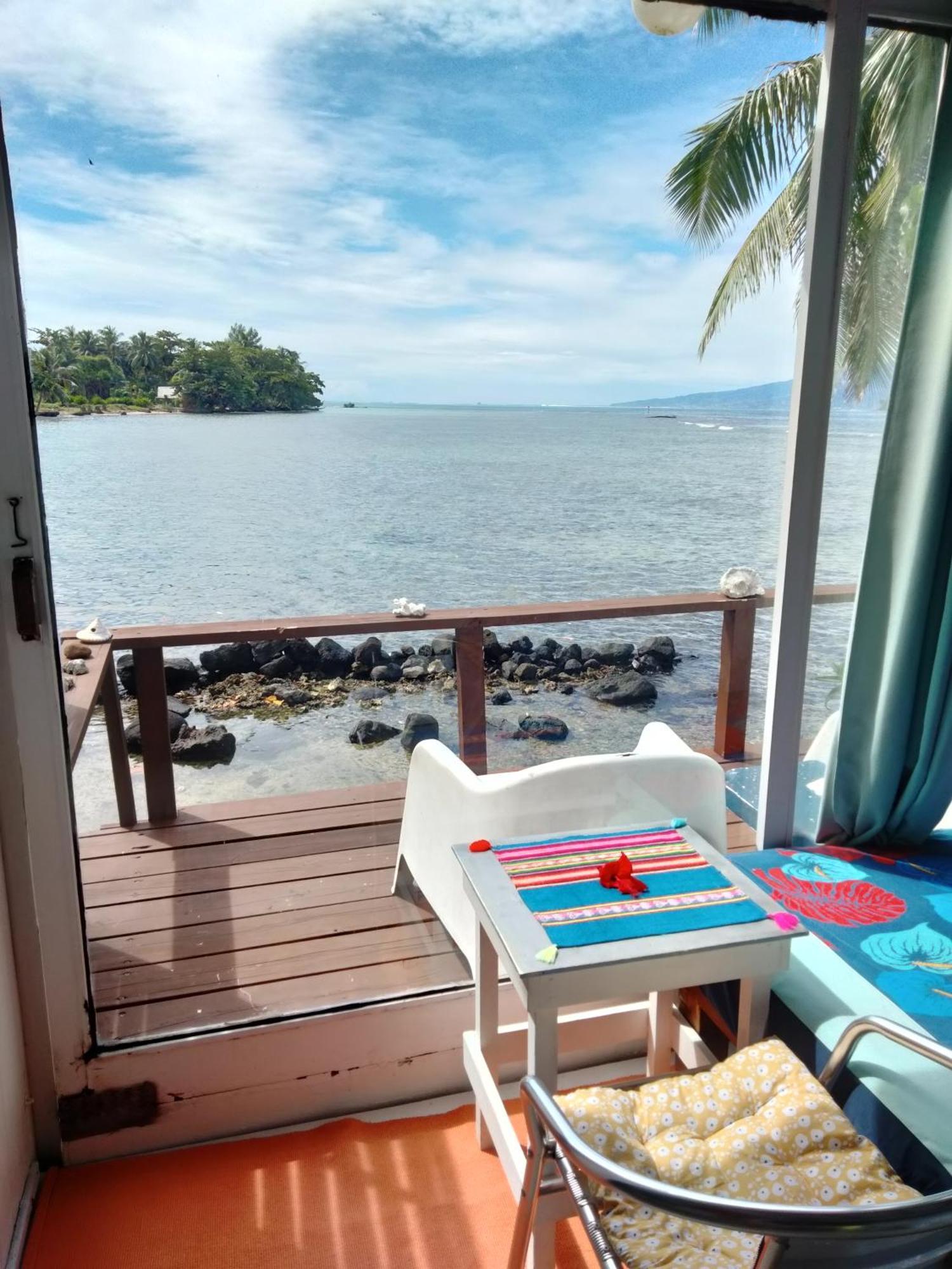 Bungalow Vue Lagon 180 Degre, La Maison Bleue 무레아 외부 사진